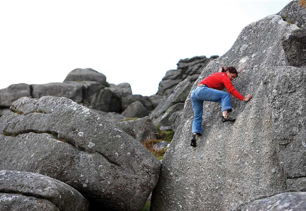 A test of technique and balance; Meilee Rafe tiptoes up the centre of Baby Slab (V1 or V2/3 depending on the line taken - in this case the V1 version). Photo: © David Simmonite